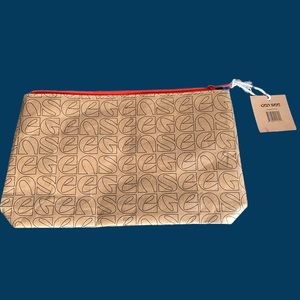 GEN SEE BEAUTY NWT Biodegradable Zippered Pouch.